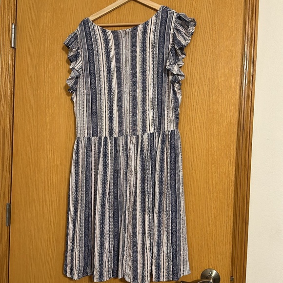 Arula Size B Dress - Picture 2 of 6